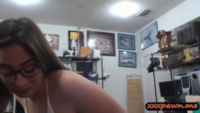 Amateur Brunette Babe With Glasses Nailed By Pawn Man - hclips.com